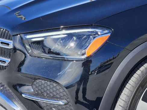 Certified 2025 Mercedes-Benz GLE 350 4MATIC image 9