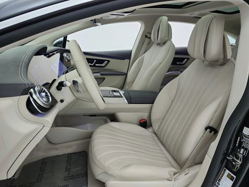 Used 2022 Mercedes-Benz EQS 580 4MATIC Sedan image 10