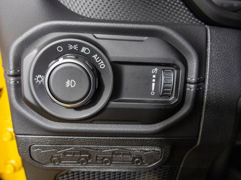 New 2026 Jeep Wrangler Unlimited Rubicon AWD/4WD image 31