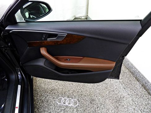 Used 2019 Audi A4 2.0T Premium Plus w/ Premium Plus Package AWD/4WD image 11