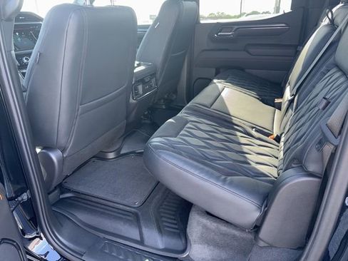 Used 2024 GMC Sierra 1500 AT4 w/ AT4 Preferred Package image 17