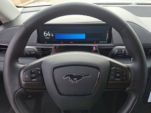 Used 2024 Ford Mustang Mach-E Premium image 19