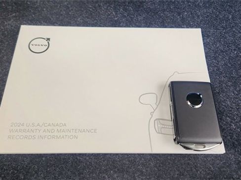 Used 2024 Volvo XC40 B5 Plus image 63