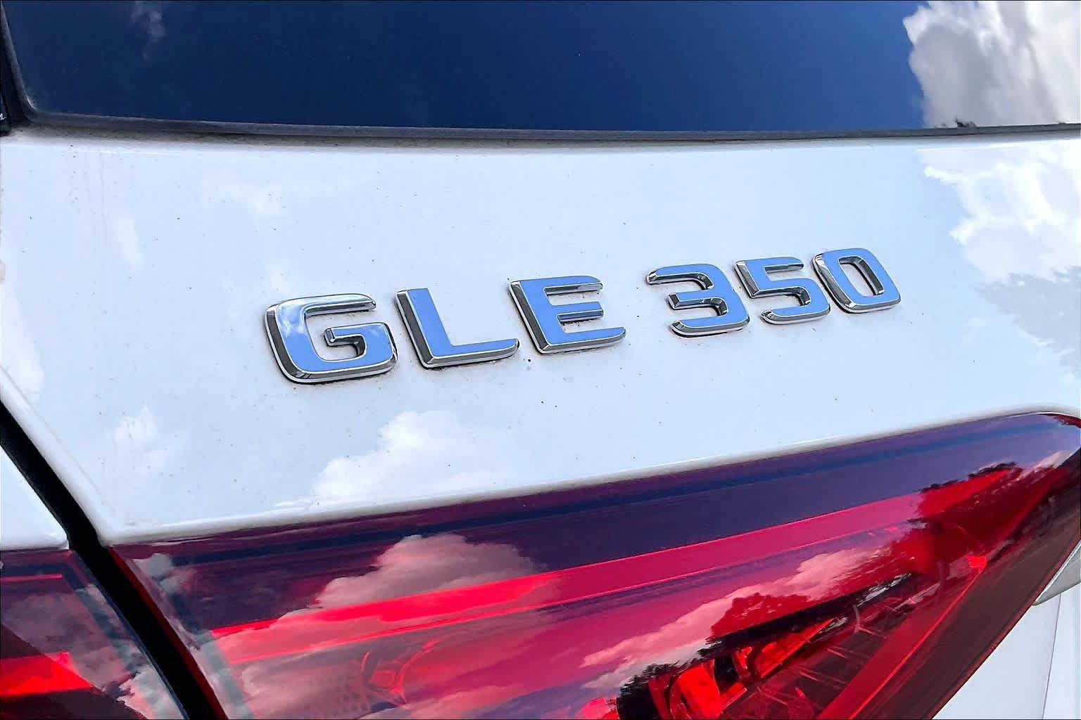 Used 2021 Mercedes-Benz GLE 350 4MATIC image 29