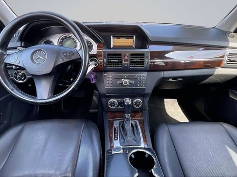 Used 2011 Mercedes-Benz GLK 350 2WD image 16