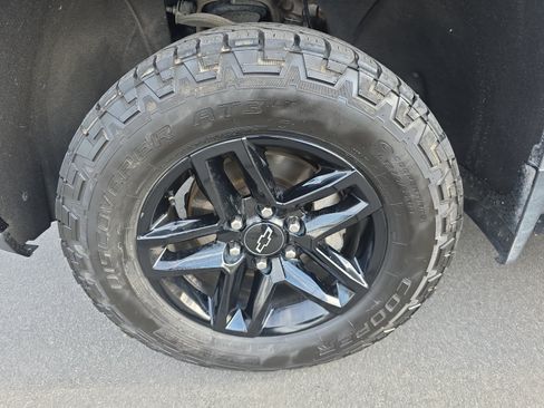 Used 2021 Chevrolet Silverado 1500 LT Trail Boss w/ Convenience Package II AWD/4WD image 33