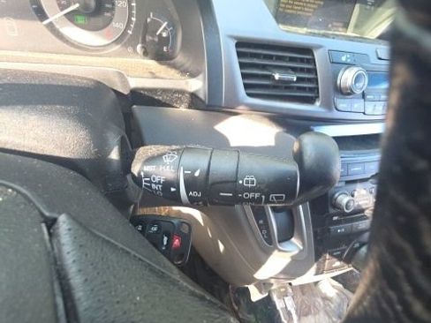 Used 2012 Honda Odyssey Touring image 22