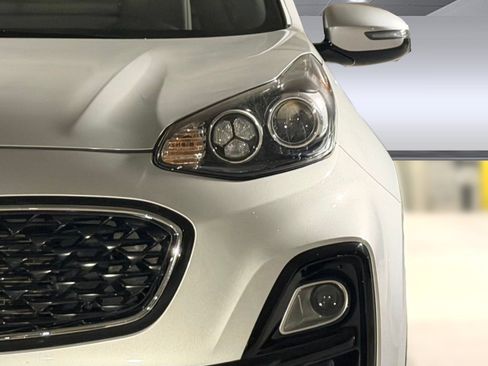 Used 2022 Kia Sportage LX w/ LX AWD Value Edition Package image 11