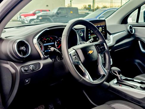 Used 2023 Chevrolet Blazer LT w/ Driver Confidence Package image 6