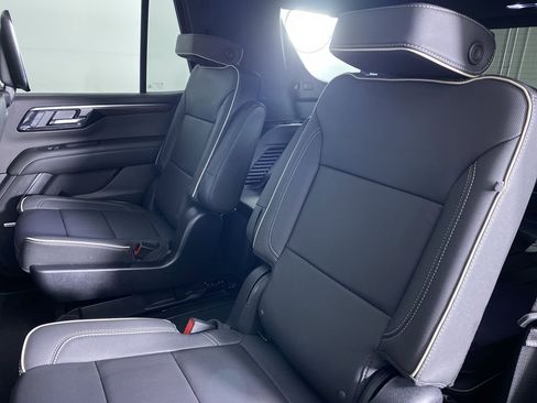 Certified 2025 Chevrolet Tahoe Premier AWD/4WD image 14