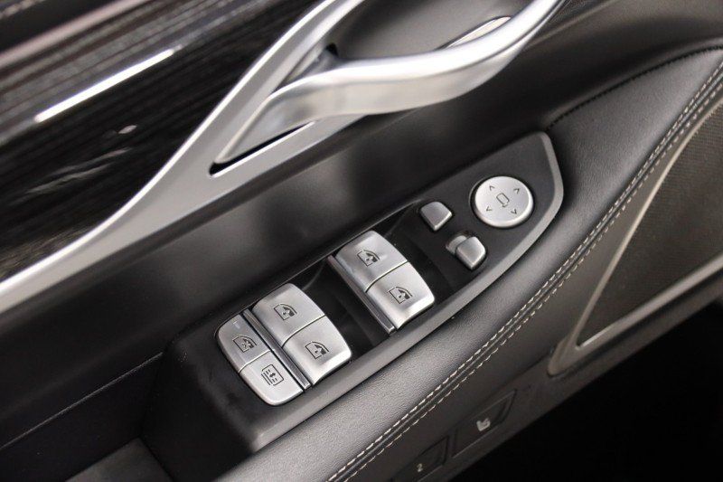 Used 2020 BMW 750i xDrive w/ Executive Package AWD/4WD image 68