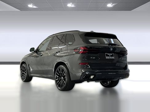 Used 2026 BMW X5 sDrive40i w/ M Sport Package RWD image 3
