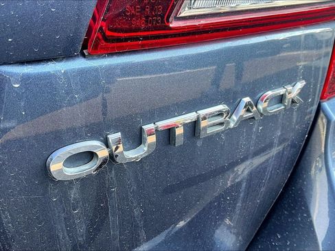 Used 2016 Subaru Outback 2.5i Limited AWD/4WD image 22