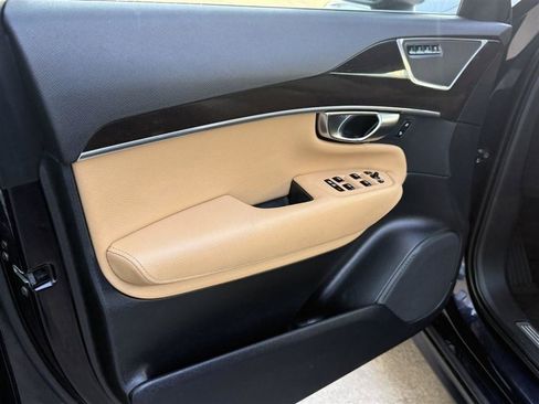 Used 2019 Volvo XC90 T6 Momentum w/ Advanced Package AWD/4WD image 19