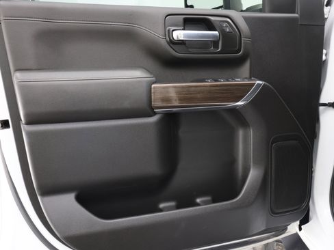 Used 2022 Chevrolet Silverado 2500 LT w/ Z71 Sport Edition image 38