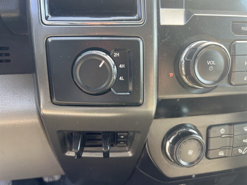Used 2020 Ford F550 4x4 Crew Cab Super Duty image 17