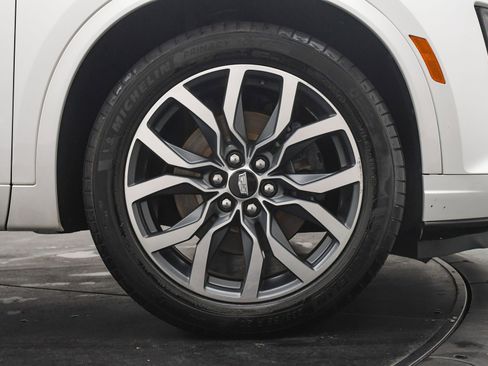 Used 2021 Cadillac XT6 Sport image 36