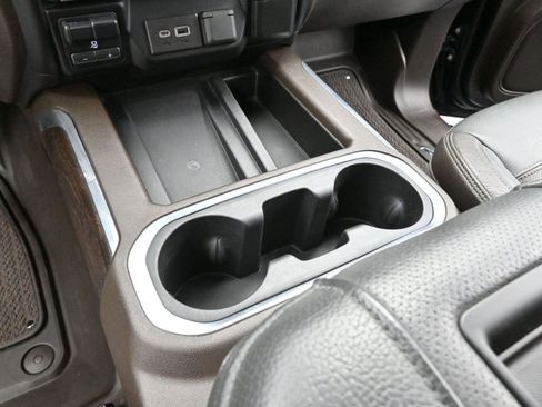 Used 2021 GMC Sierra 2500 Denali w/ Denali Ultimate Package image 19