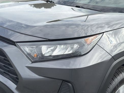 Used 2022 Toyota RAV4 LE w/ Carpet Mat Package (TMS) AWD/4WD image 24