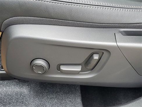 New 2026 Volvo XC40 B5 Plus w/ Protection Package Premier image 8