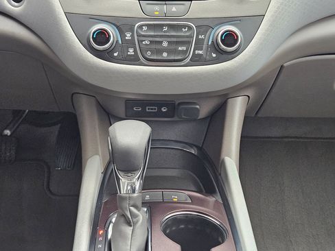 Used 2025 Chevrolet Malibu LT image 13