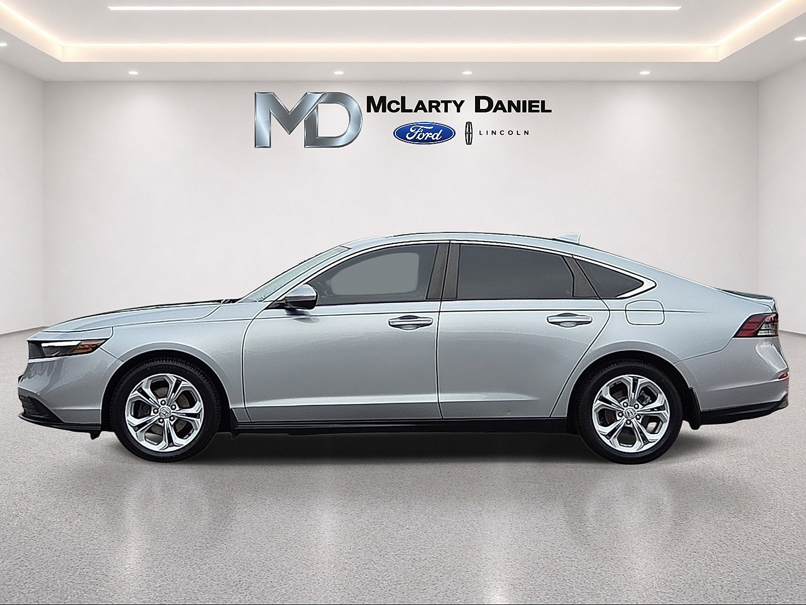 Used 2024 Honda Accord LX image 3