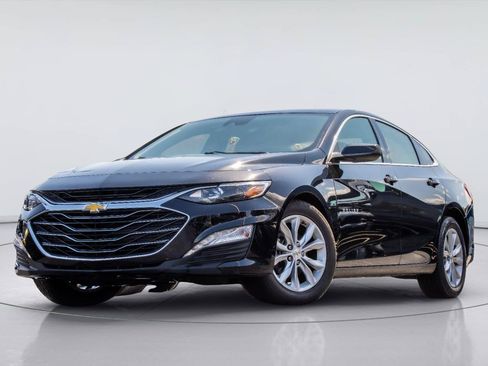 Used 2025 Chevrolet Malibu LT FWD image 1