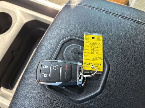 Used 2022 RAM 2500 Laramie image 35