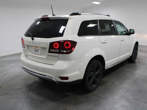 Used 2020 Dodge Journey Crossroad image 9