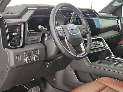 Certified 2025 GMC Sierra 2500 Denali Ultimate w/ Max Trailering Package AWD/4WD image 16