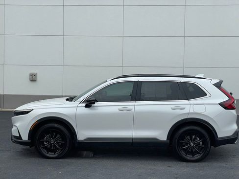 Certified 2025 Honda CR-V Sport image 2