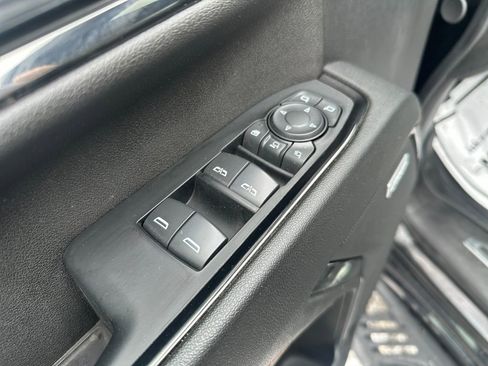 Used 2024 GMC Sierra 2500 AT4 w/ Technology Package image 11