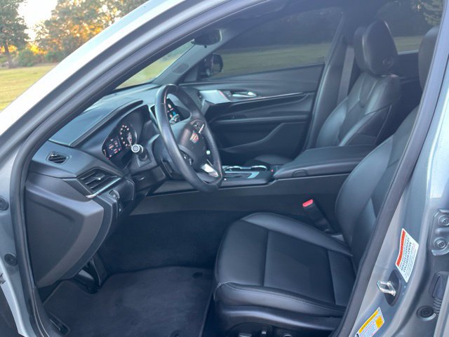 Used 2024 Cadillac CT4 Luxury w/ LPO, ONYX Package RWD image 11