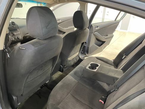 Used 2010 Nissan Altima 2.5 S image 13