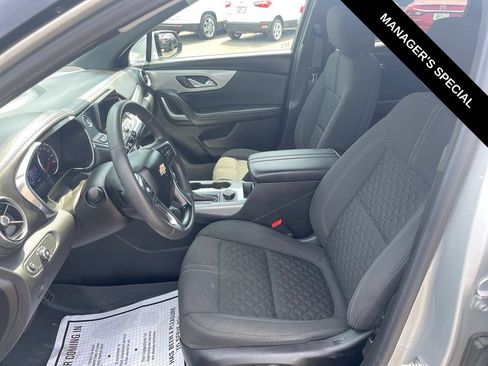 Used 2022 Chevrolet Blazer LT FWD image 12