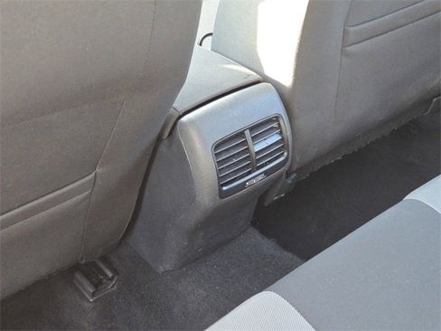 Used 2015 Volkswagen e-Golf Limited Edition image 10