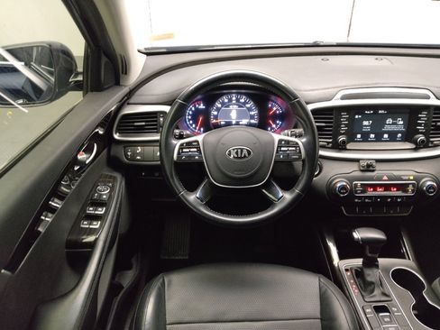 Used 2020 Kia Sorento EX FWD image 22