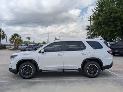 Used 2025 Honda Pilot EX-L image 7