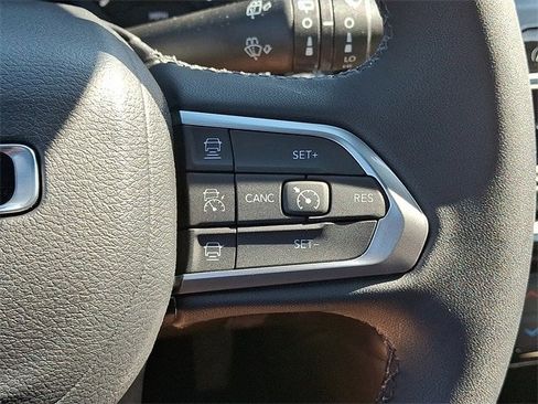 New 2026 Jeep Compass Limited image 16