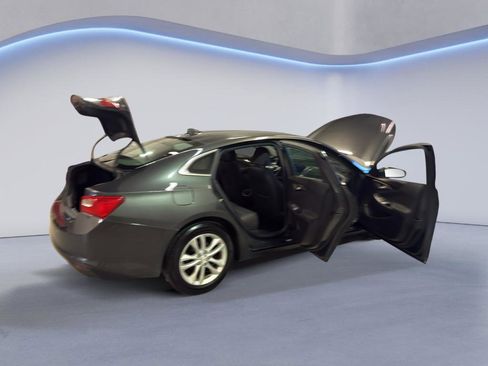 Used 2016 Chevrolet Malibu LT image 13