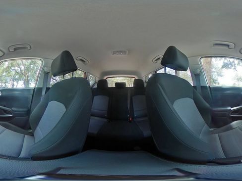Used 2025 Kia Soul LX w/ LX Technology Package FWD image 39