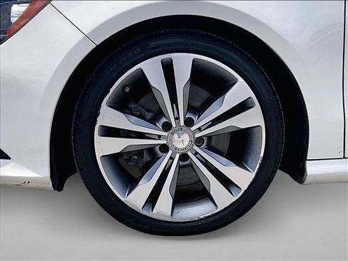 Used 2016 Mercedes-Benz CLA 250 image 10