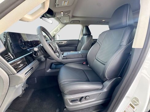 New 2026 INFINITI QX80 Luxe w/ Cargo Package RWD image 22