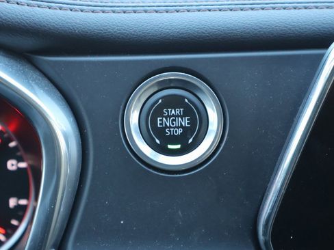 Used 2020 Chevrolet Blazer Premier w/ LPO, Black Grille Bar Package image 26