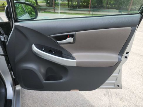 Used 2010 Toyota Prius Two FWD image 26