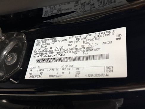 Used 2016 Ford F150 Lariat w/ Equipment Group 502A Luxury AWD/4WD image 38