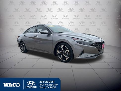 Used 2022 Hyundai Elantra Limited image 2