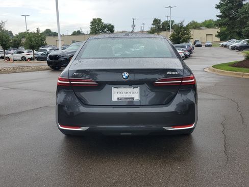New 2027 BMW 530i xDrive w/ Premium Package AWD/4WD image 4