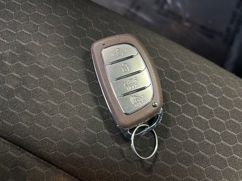 Used 2020 Hyundai Elantra Value Edition w/ Cargo Package (C1) image 33