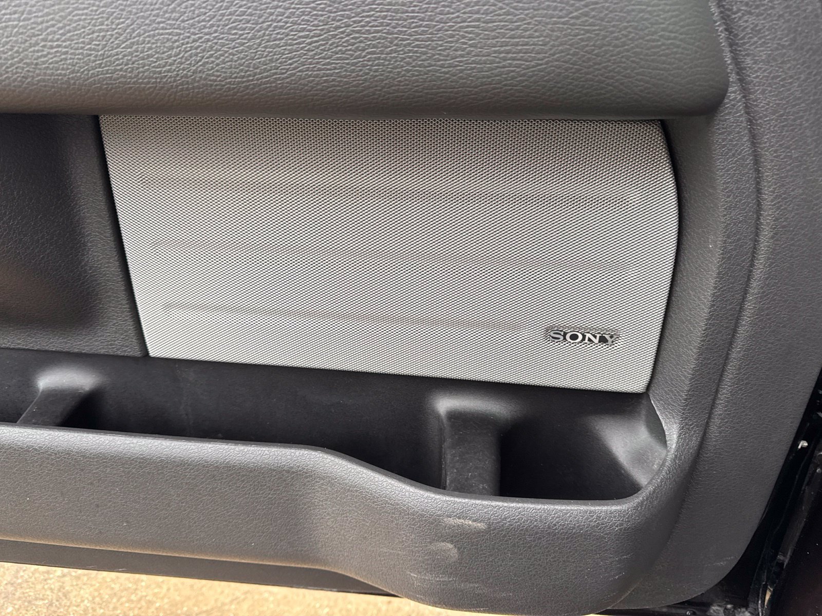 Used 2014 Ford F150 Platinum AWD/4WD image 9